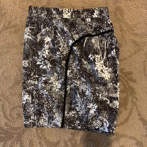 lululemon 7” LINERLESS Pace Breaker Short 🏝